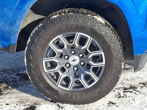 Used 2023 Chevrolet Colorado Z71 w/ Z71 Convenience Package 2 image 8