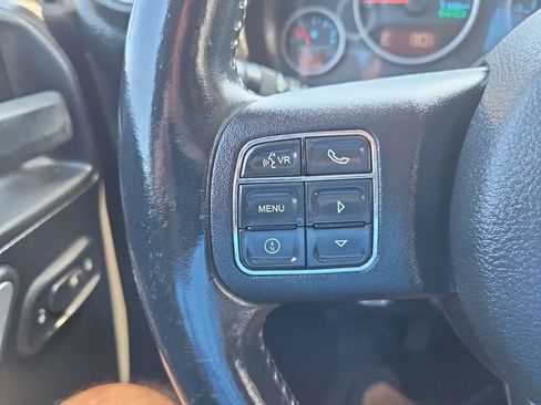 Used 2012 Jeep Wrangler Unlimited Rubicon AWD/4WD image 18