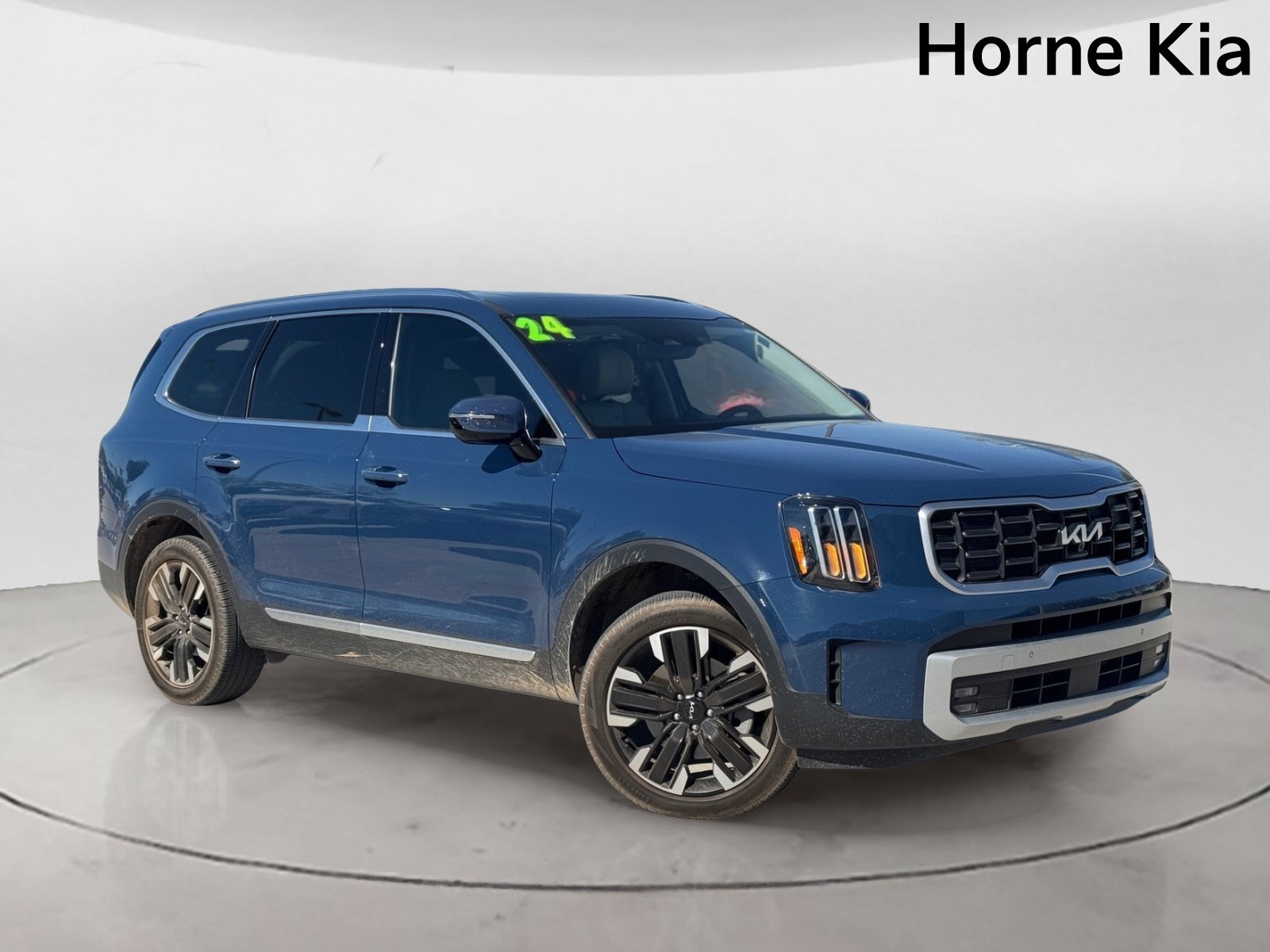 Certified 2024 Kia Telluride SX FWD image 2