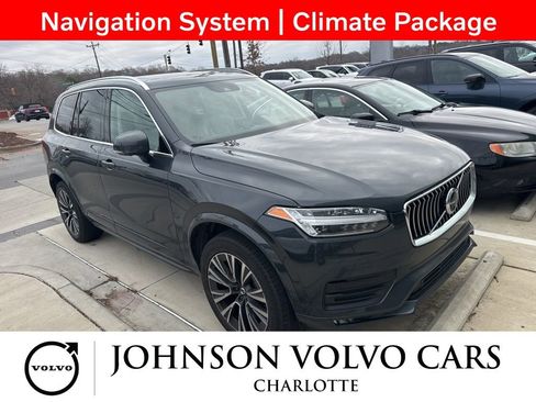 Used 2022 Volvo XC90 T5 Momentum w/ Advanced Package image 1