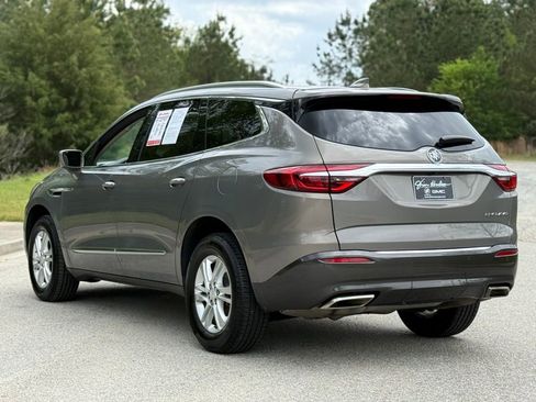 Used 2019 Buick Enclave Essence FWD image 16