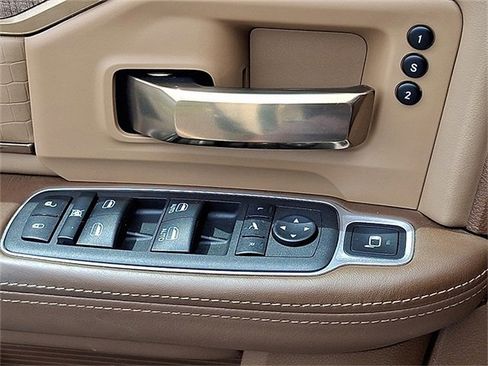 Used 2022 RAM 2500 Limited image 24