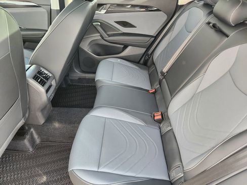 New 2026 Volkswagen Tiguan SE AWD/4WD image 11