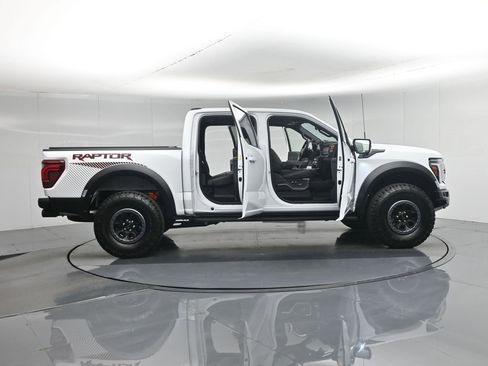 Used 2025 Ford F150 Raptor AWD/4WD image 31