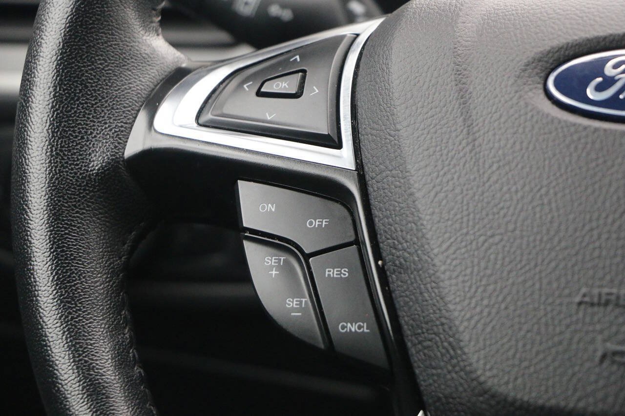 Certified 2024 Ford Edge SEL AWD/4WD image 16