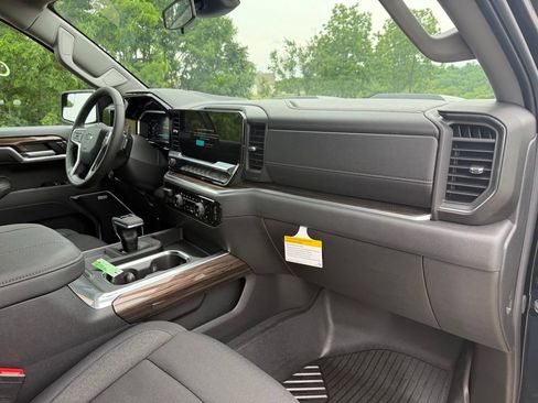 New 2026 Chevrolet Silverado 1500 LT Trail Boss w/ Convenience Package II AWD/4WD image 22