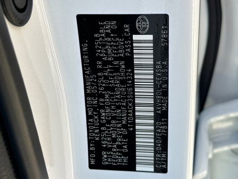 Used 2025 Toyota Camry SE w/ Convenience Package FWD image 29
