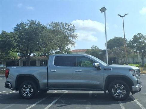 Used 2026 GMC Sierra 1500 SLT AWD/4WD image 3
