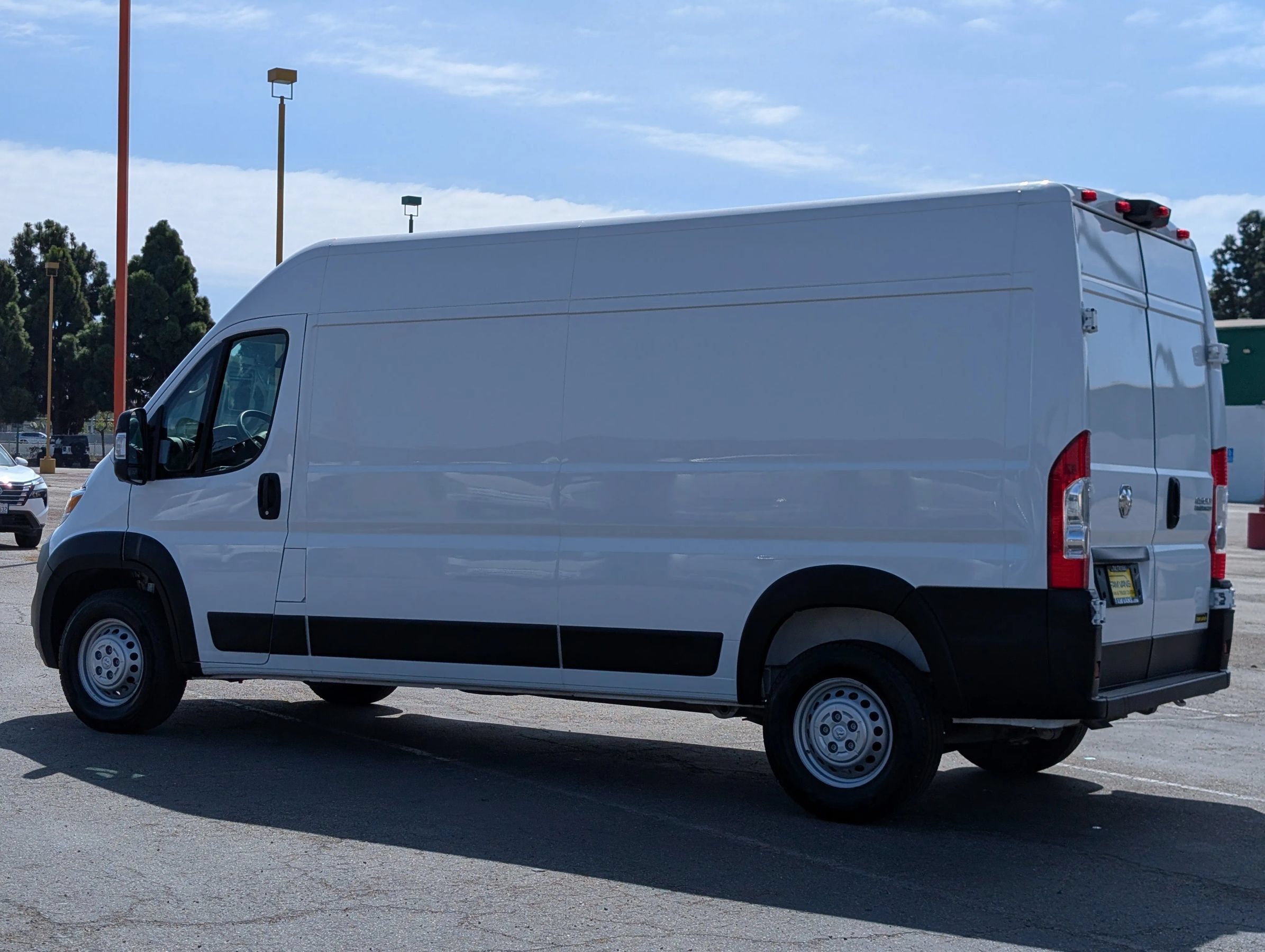 Used 2026 RAM ProMaster 2500 w/ Convenience Group FWD image 5