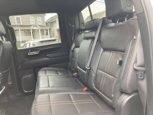 Used 2024 Chevrolet Silverado 3500 High Country image 11