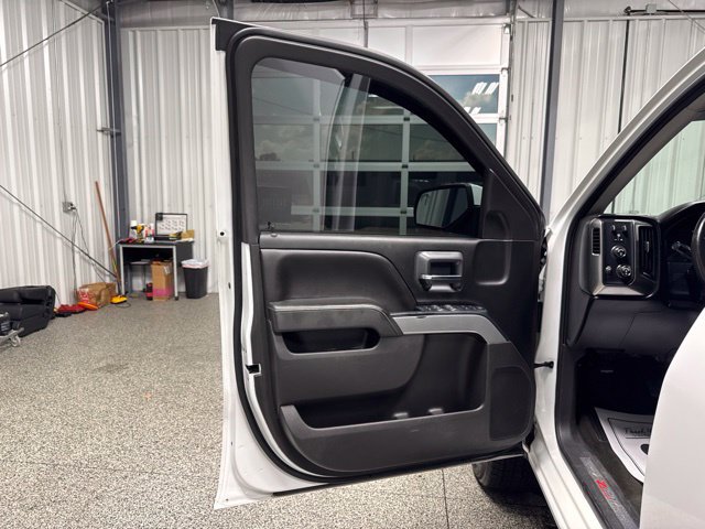 Used 2018 Chevrolet Silverado 1500 LT w/ All Star Edition AWD/4WD image 7