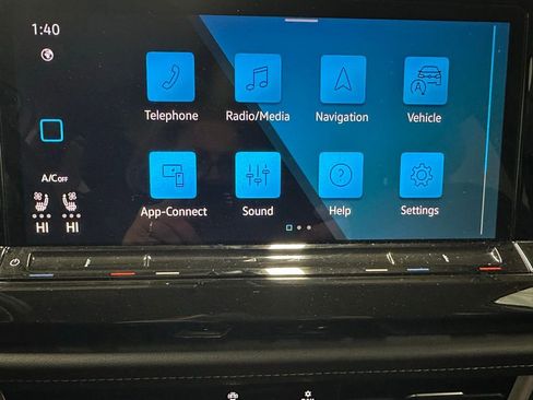 Used 2025 Volkswagen Atlas SE image 26