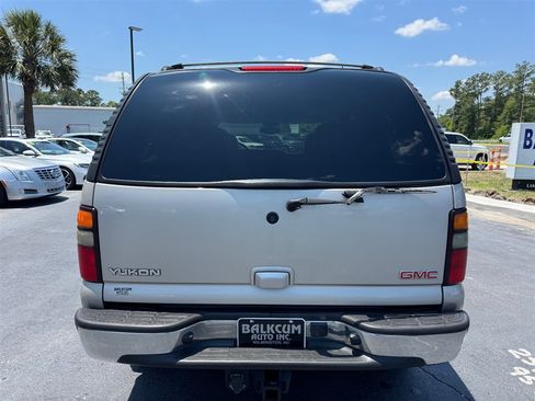 Used 2004 GMC Yukon SLT w/ 1SD Preferred Equipment Group AWD/4WD image 7