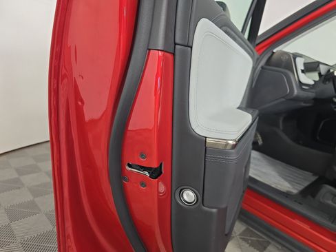 Used 2024 Rivian R1S Adventure AWD/4WD image 30