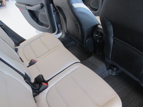 Used 2022 Ford Escape SEL w/ Technology Package image 28