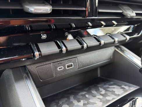 New 2026 GMC Canyon Elevation image 22