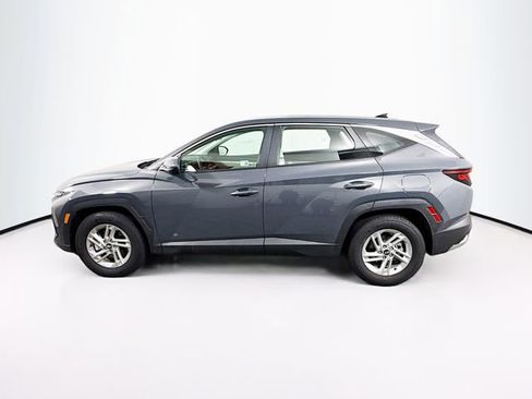 Certified 2025 Hyundai Tucson SE image 5