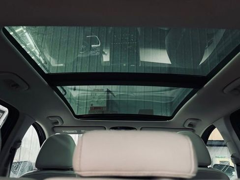 Used 2023 Hyundai Tucson Limited image 26