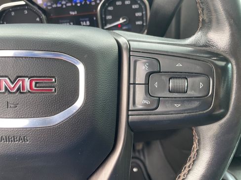 Used 2022 GMC Sierra 2500 AT4 w/ AT4 Premium Plus Package AWD/4WD image 14