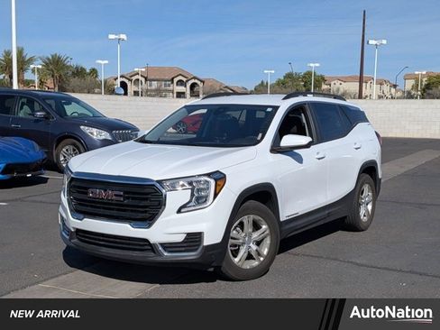 Used 2023 GMC Terrain SLE w/ Driver Convenience Package image 1