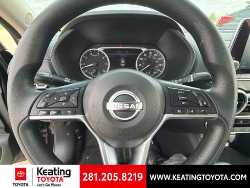 Used 2025 Nissan Sentra SV FWD image 12
