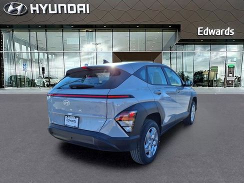 New 2026 Hyundai Kona SE image 8