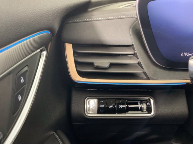 Used 2024 Buick Envision Sport Touring AWD/4WD image 27