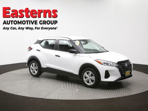 Used 2024 Nissan Kicks S image 48