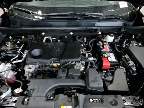 Used 2023 Toyota RAV4 XLE image 29