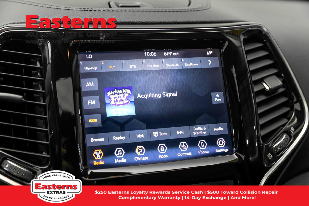 Used 2021 Jeep Cherokee Limited w/ Mopar Interior Package AWD/4WD image 20