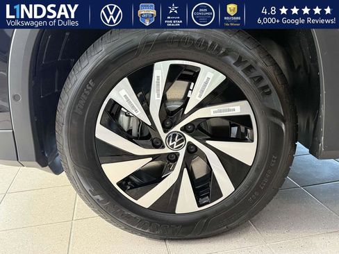 New 2025 Volkswagen Tiguan S image 7