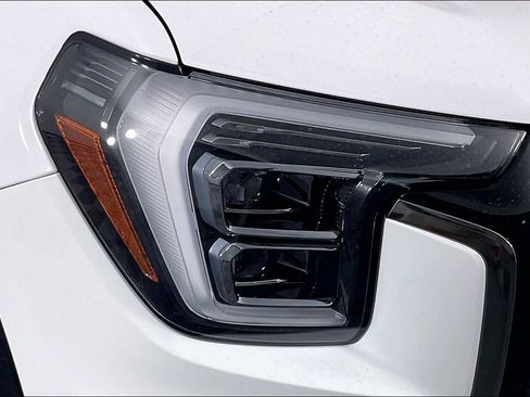 Used 2026 GMC Terrain AT4 w/ LPO, Floor Liner Package AWD/4WD image 27
