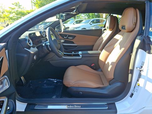 Used 2026 Mercedes-Benz CLE 300 4MATIC Cabriolet image 13
