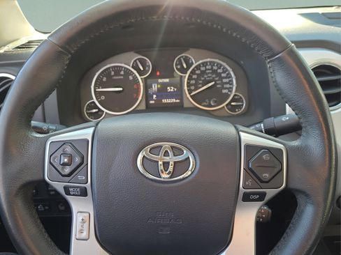 Used 2014 Toyota Tundra Platinum image 24