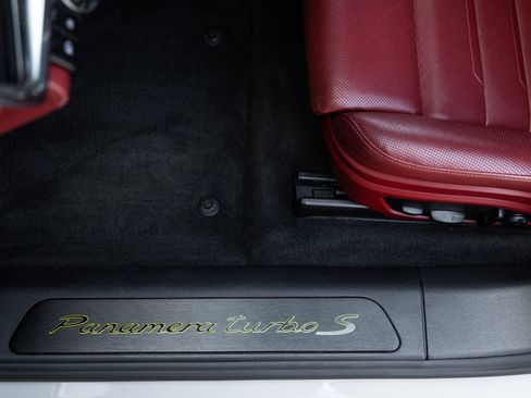 Certified 2022 Porsche Panamera Turbo S AWD/4WD image 21