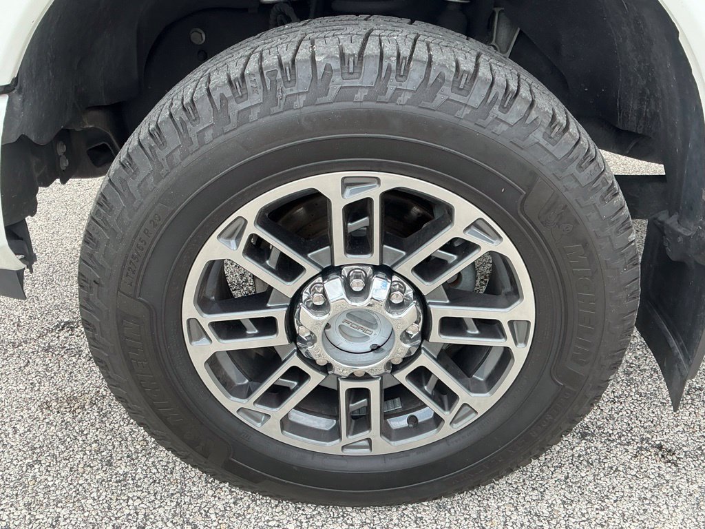 Used 2022 Ford F350 Platinum AWD/4WD image 21