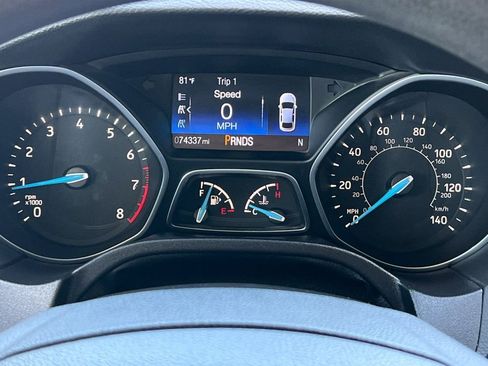 Used 2017 Ford Focus SEL FWD image 25