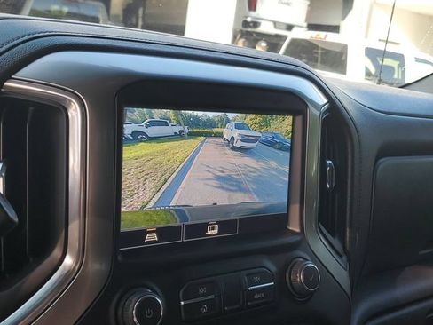 Used 2021 Chevrolet Silverado 1500 LT Trail Boss w/ Convenience Package II AWD/4WD image 23
