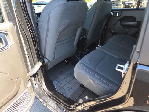 Used 2025 Jeep Wrangler Unlimited Sport AWD/4WD image 20