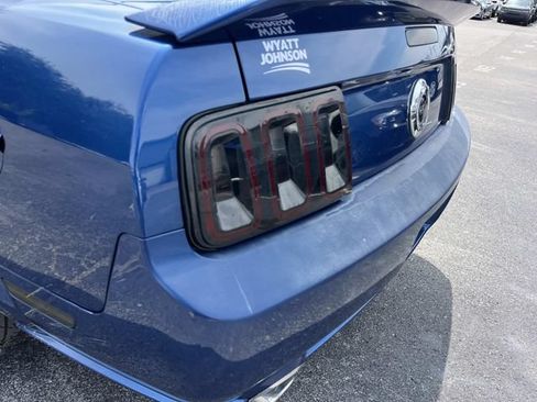 Used 2009 Ford Mustang GT RWD image 18