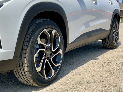 New 2026 Chevrolet Trax RS w/ Sunroof Package FWD image 15