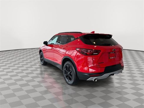 Certified 2024 Chevrolet Blazer LT w/ Convenience Package image 8