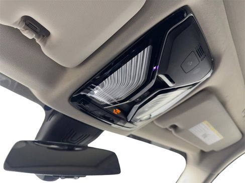 Used 2021 BMW X7 xDrive40i w/ Premium Package image 81