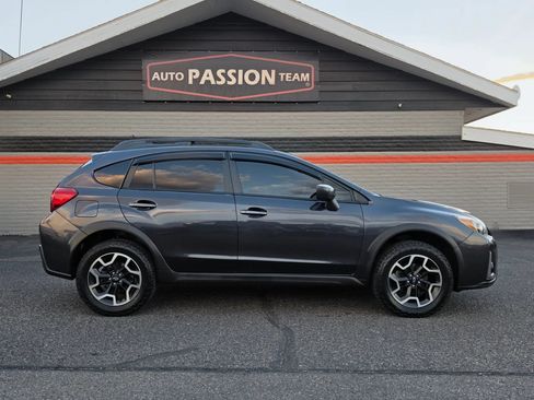 Used 2017 Subaru Crosstrek 2.0i AWD/4WD image 6
