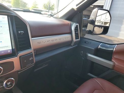 Used 2022 Ford F250 Platinum AWD/4WD image 26