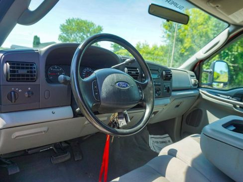 Used 2005 Ford F250 Lariat AWD/4WD image 11