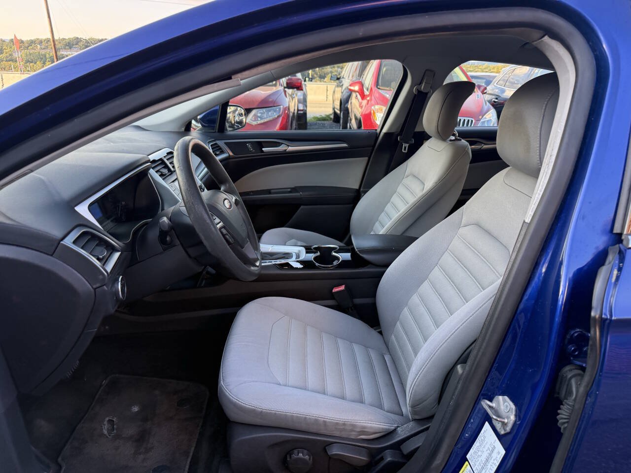 Used 2014 Ford Fusion S FWD image 11