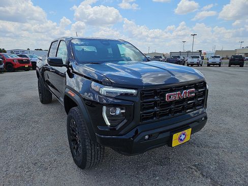 New 2026 GMC Canyon Elevation w/ Convenience Package RWD image 7