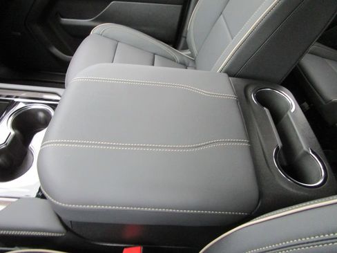 New 2026 GMC Yukon Elevation RWD image 39