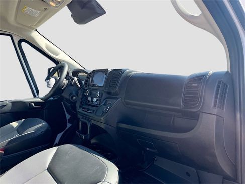 Used 2024 RAM ProMaster 2500 w/ Convenience Group image 26